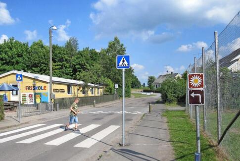 Nyt fodgængerfelt ved Vestbirk Skole virker ikke efter hensigten
