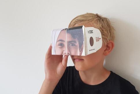 Ny virtual reality-oplevelse lærer skolebørn om flygtninge