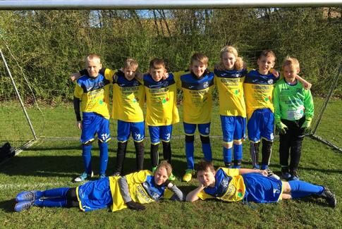 Hovedgårddrenge i nye spilledragter