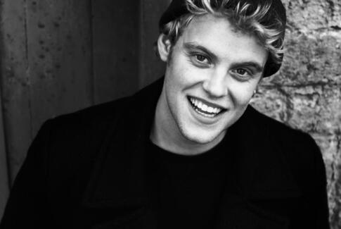 Hjalmer Larsen koncert på Teatret