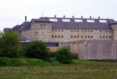 Fængselspræsten tog forsamlingen med på ”fængselsvandring”