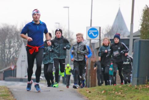 Godt nytårstradition med sved på panden i Østbirk