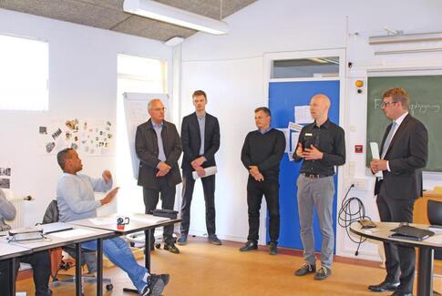 Beskæftigelsesministeren fik gode råd med fra Castberggård