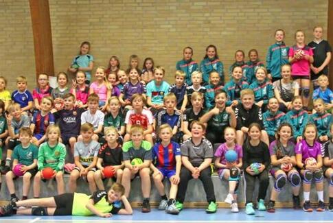 Håndbolden trives i Østbirk IF