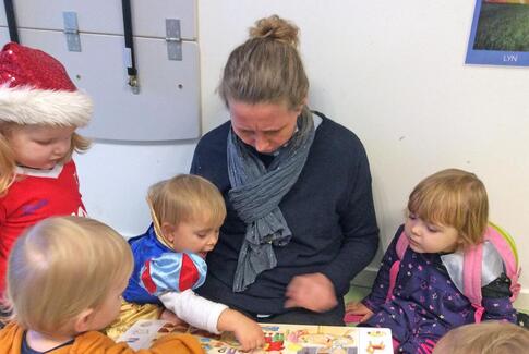 Sådan udvikler du dit barns sprog på tre enkle måder