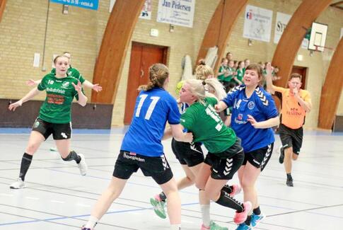 Østbirk-damer slutter supersæson af med oprykningskampe