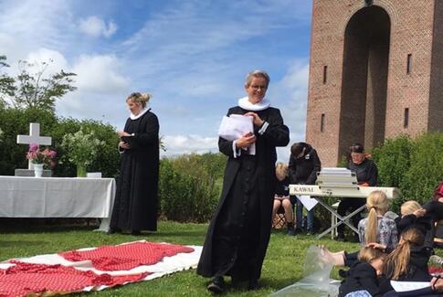 Gudstjeneste på Ejer bavnehøj