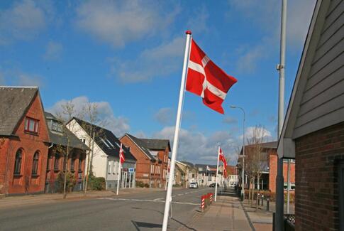 Ny flagallé i Østbirk