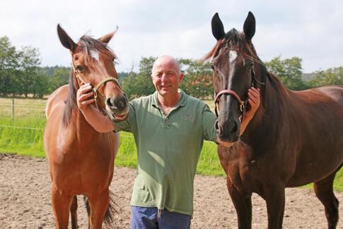Thomas Bonde træner travheste i Dørup