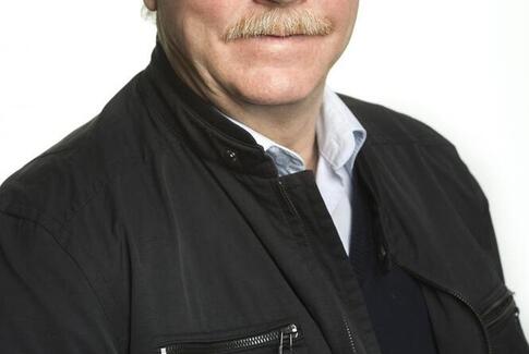 Lad dem der gerne vil, give en hånd med