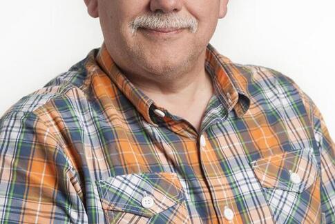 Vi klarer os selv – men behøver det være sådan?