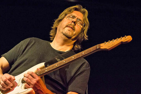 Ole Frimer styrer bluesjam