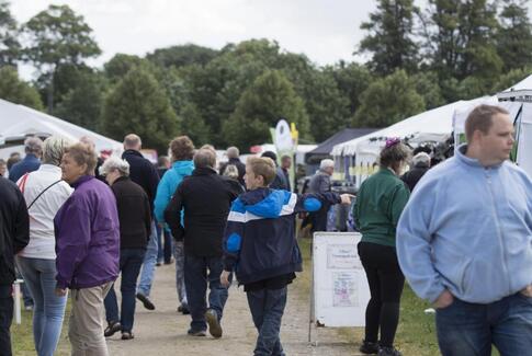 Få ledige pladser til Danmarks måske hyggeligste kræmmermarked
