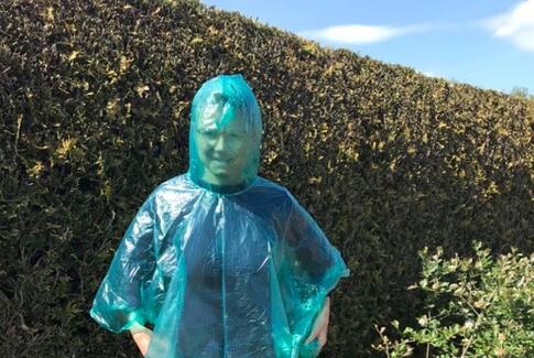 Savner du et knus? Lone har løsningen!