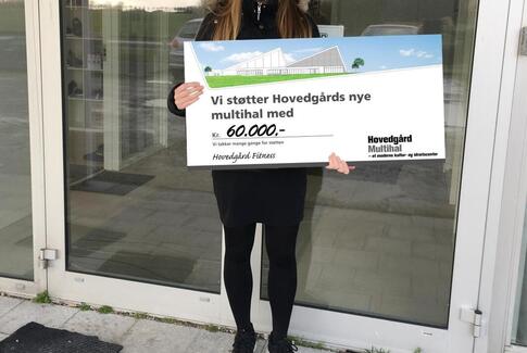 Hovedgård Fitnessforening giver 60.000 kr. til ny multihal