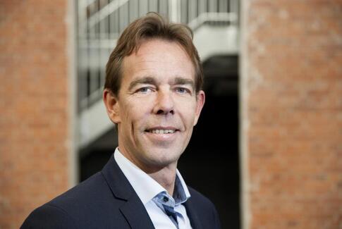 Mere handling bag ordene