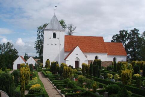 Den kirkelige betjening i Kattrup-Tolstrup Sogne