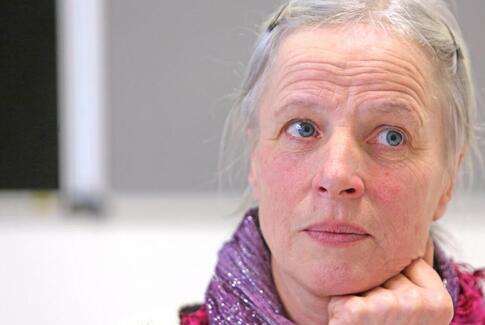 Pædagoger skaber ro i skolegården