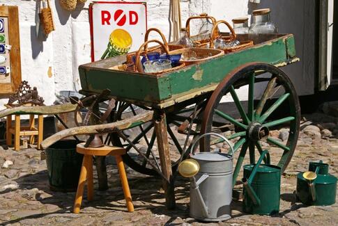 Oprydnings-loppemarked i Sattrup